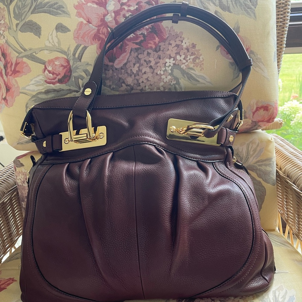 All leather Markowsky brown purse.